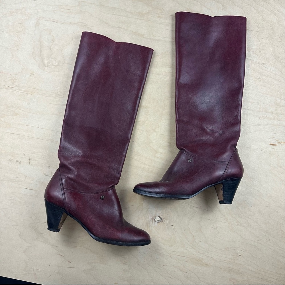 Etienne Aigner boots